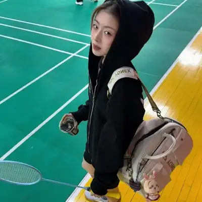 金梓东